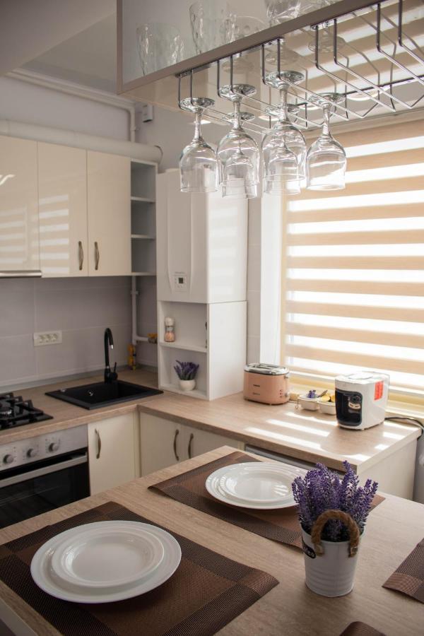 Yzza Apartament Navodari Ngoại thất bức ảnh