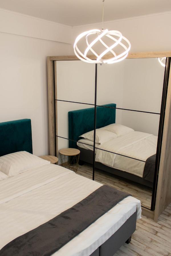 Yzza Apartament Navodari Ngoại thất bức ảnh