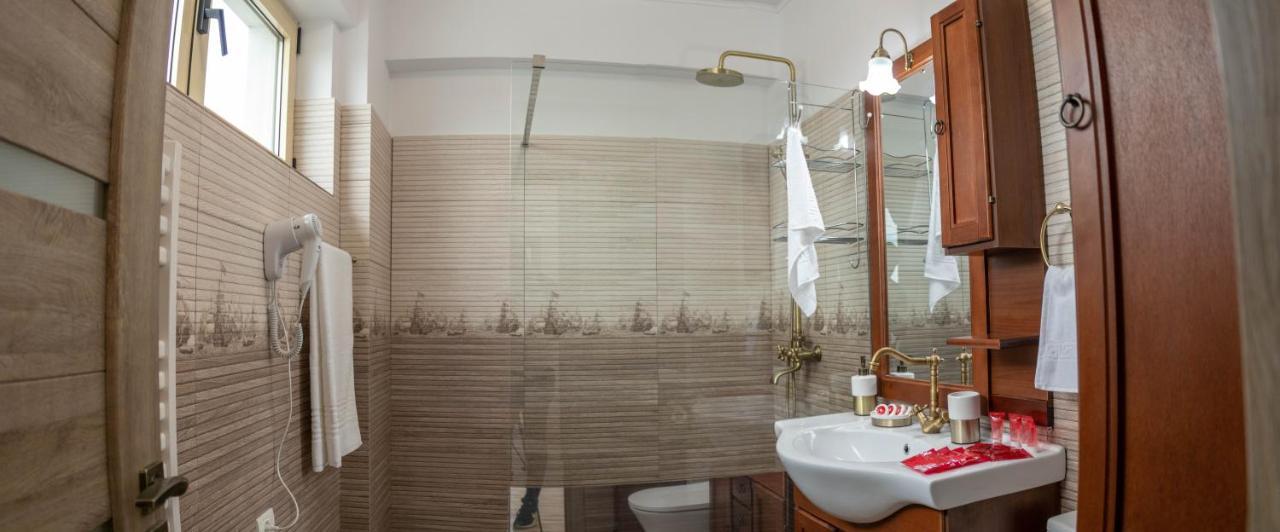Yzza Apartament Navodari Ngoại thất bức ảnh