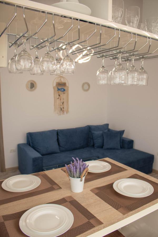 Yzza Apartament Navodari Ngoại thất bức ảnh